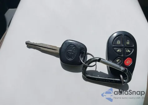 2005 Toyota Sienna Xle from USA, damaged, VIN 5TDBA22C55S035856